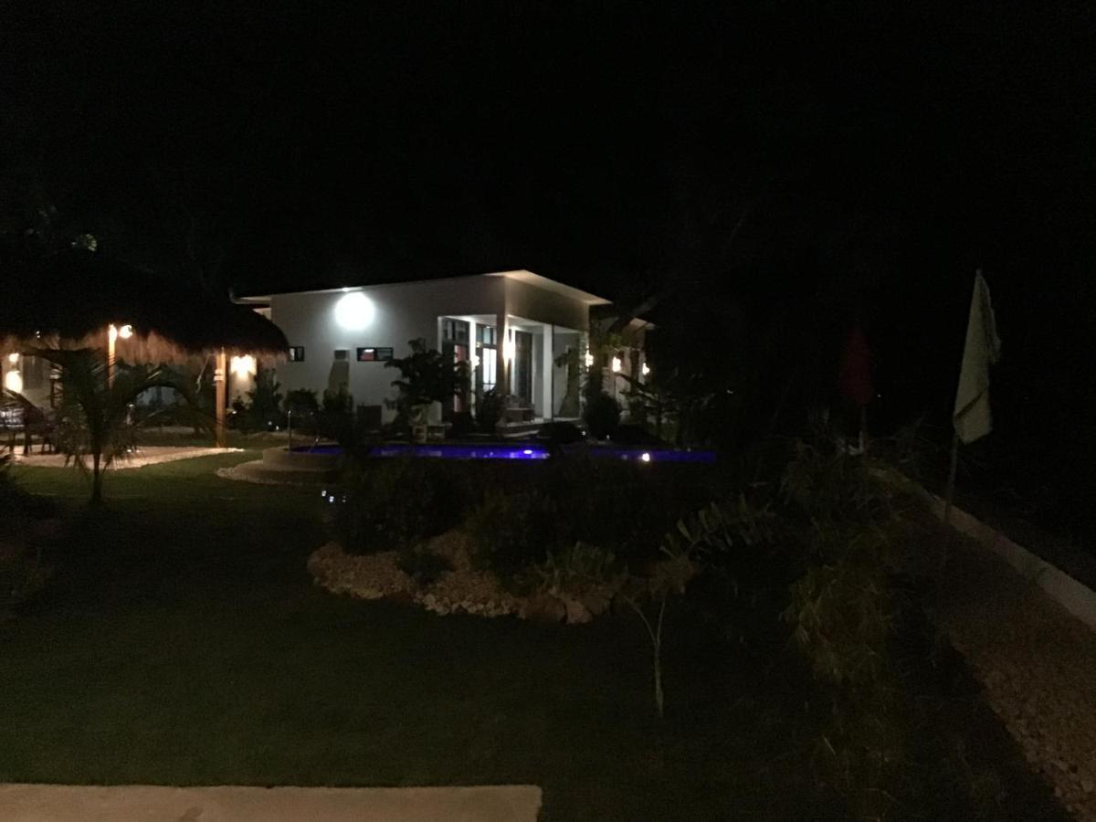 Bamboobeachvilla2 Ac New Oceanfront Pool Sunsetview Garden Kitchen Satellite Starlink Wi-Fi Dimiao Eksteriør bilde